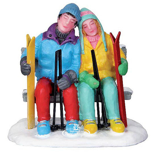 Набор фигурок Уставшие лыжники, 6 см Lemax