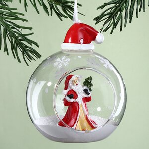 Новогодний шар с композицией Santa's Tale: Дед Мороз с елочкой 8 см, стекло Kaemingk фото 1