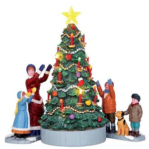 Композиция Наряжаем рождественскую елку, 13 см, подсветка, батарейки Lemax фото 1