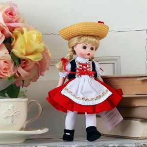 Коллекционная кукла Хейди 20 см Madame Alexander фото 1