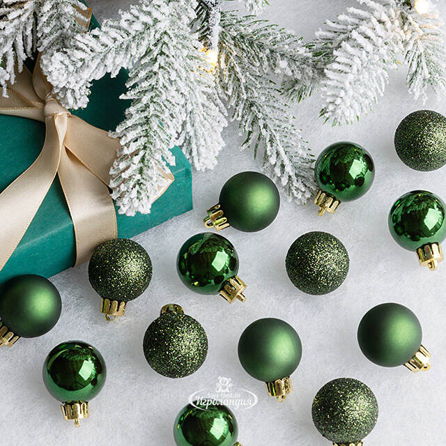 Набор пластиковых шаров Блеск 3 см зеленый бархат, 14 шт Winter Deco