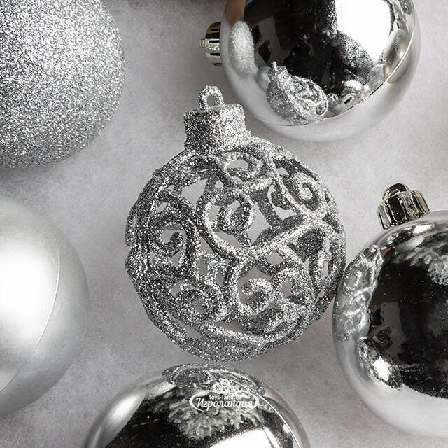 Набор пластиковых шаров Анданте 6 см серебряный, 16 шт Kaemingk