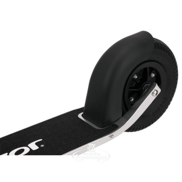 Самокат Razor A5 Air, надувные колеса 200 мм, серебристый, до 100 кг Razor (Разор)