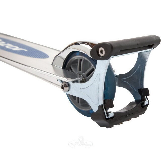 Самокат Spark с искрами, колеса 125 мм, синий Razor