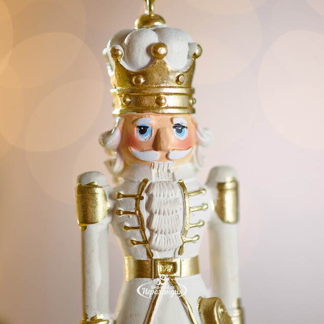 Елочная игрушка Щелкунчик из Страны Сладостей 13 см, белый Winter Deco