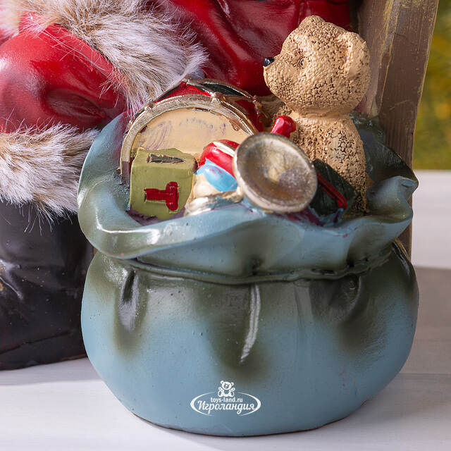 Фигурка Санта Клаус со щелкунчиком в красном кафтане - Merry Christmas 19 см Winter Deco