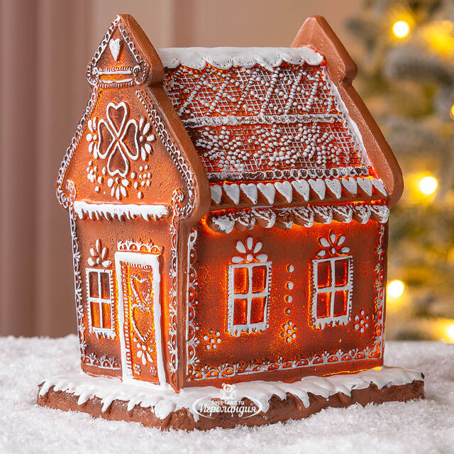 Пряничный Домик с подсветкой Ginger Wonders 17 см Winter Deco