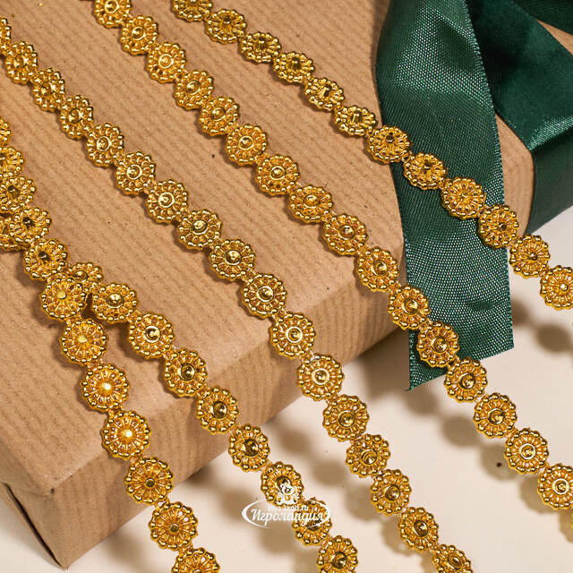 Бусы на елку Vintage Lace - Gold 270 см, пластиковые Winter Deco