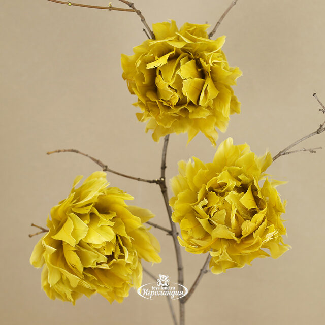 Искусственный цветок из перьев Dafne 12 см желтый, клипса Edelman