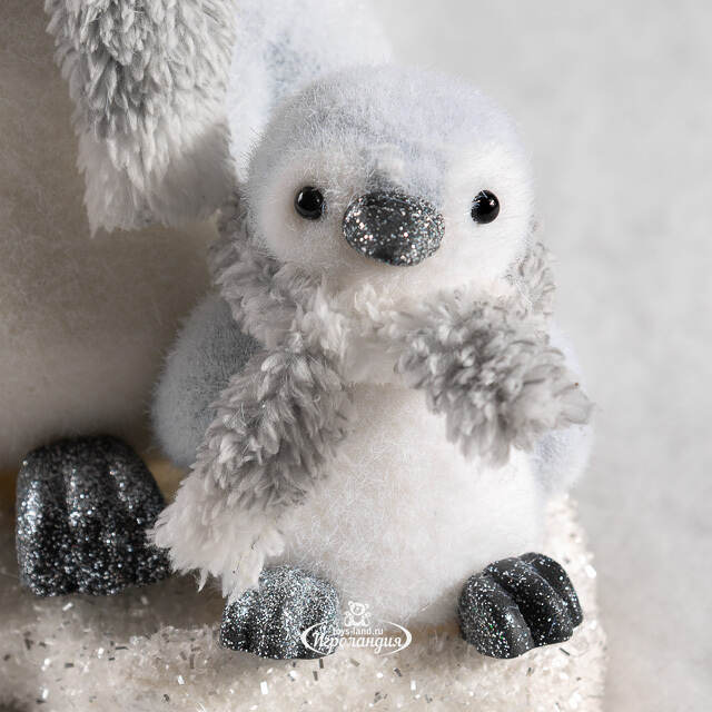 Декоративная фигурка Пингвины Тейси и Тим на льдине - Warm heart 26 см Christmas Deluxe