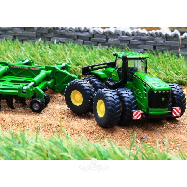 Трактор John Deere 9630 c прицепом-плугом 1:87, 19 см SIKU