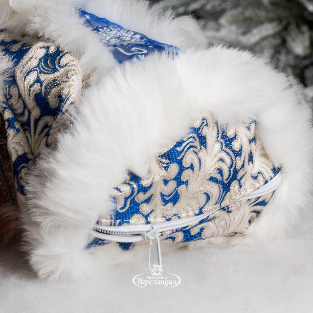 Игрушка под елку Снегурочка 35 см, в синей шубке Serpantin