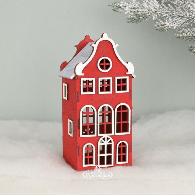 Домик с подсветкой Амстердам 20 см красный Christmas Apple
