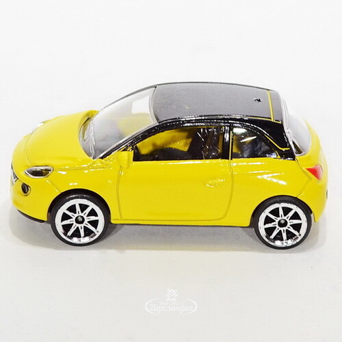 Машинка металлическая Opel Corsa 1:64 см 7.5 см желтый Majorette