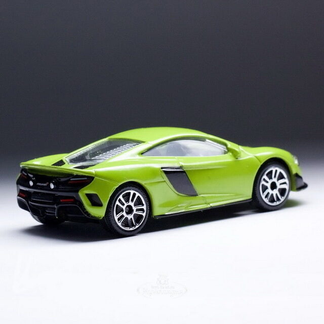 Машинка металлическая McLaren 1:64 см 7.5 см салатовый Majorette