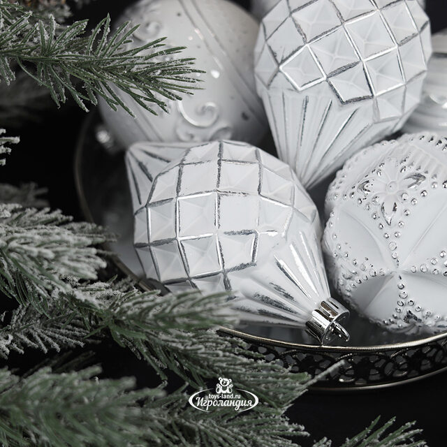 Набор пластиковых шаров Winter Candy: White silver 8 см, 16 шт Winter Deco