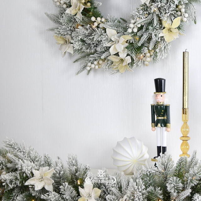 Венок с лампочками Colonial заснеженный 61 см, 50 теплых белых LED ламп, на батарейках, ЛИТАЯ + ЛЕСКА + ПВХ National Tree Company