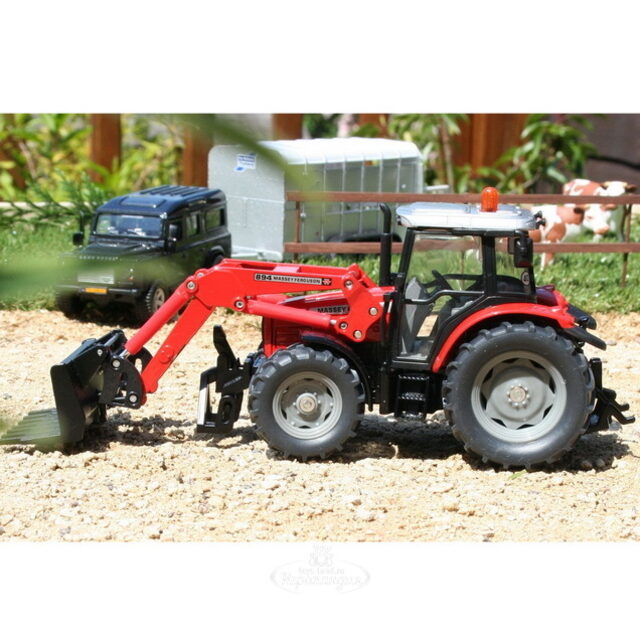 Трактор Massey Ferguson с ковшом и вилами 1:32, 22 см SIKU