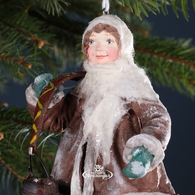 Ватная елочная игрушка Аннушка с коромыслом 13 см, подвеска Winter Deco