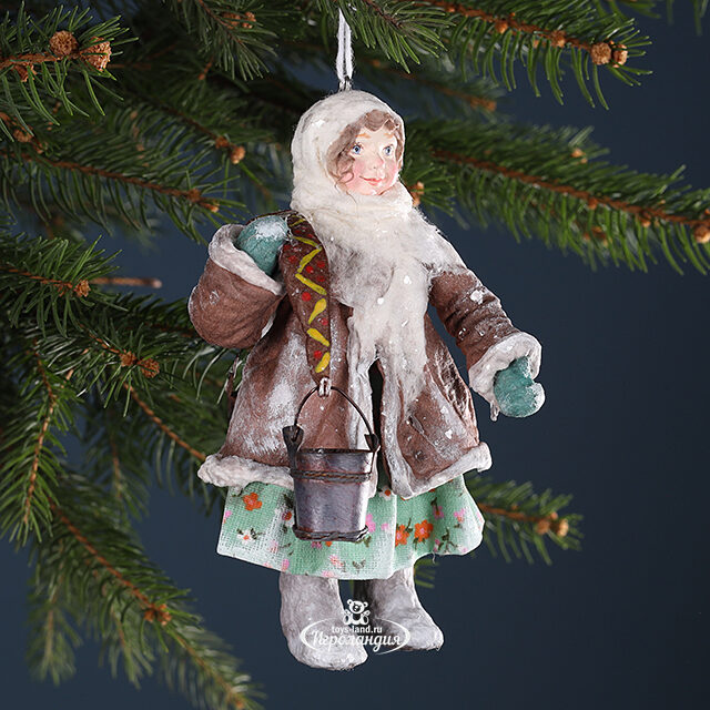 Ватная елочная игрушка Аннушка с коромыслом 13 см, подвеска Winter Deco