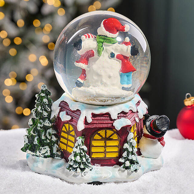 Снежный шар Christmas Fun: Снеговик и дети 21 см, с подсветкой, музыкой и движением, на батарейках Kaemingk (Кейминг)