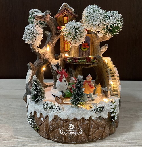 Новогодняя композиция Домик на дереве со Снеговиком 23 см, с подсветкой и движением Kaemingk
