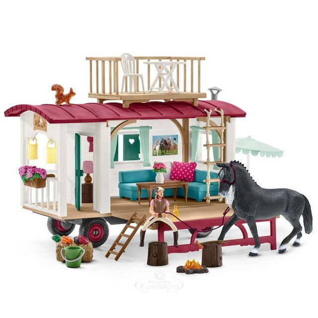 Игровой набор Фургон для секретных тренировок с фигурками и аксессуарами Schleich