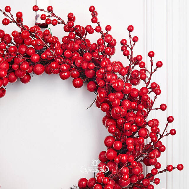 Декоративный венок Амандин с красными ягодами 50 см Christmas Deluxe (Кристмас Делюкс)