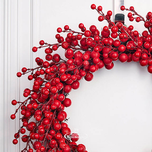 Декоративный венок Амандин с красными ягодами 50 см Christmas Deluxe (Кристмас Делюкс)
