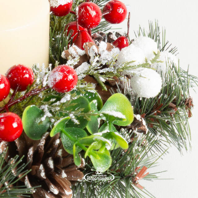 Венок для свечи Goglielmo с ягодами и шишками 24 см Christmas Deluxe