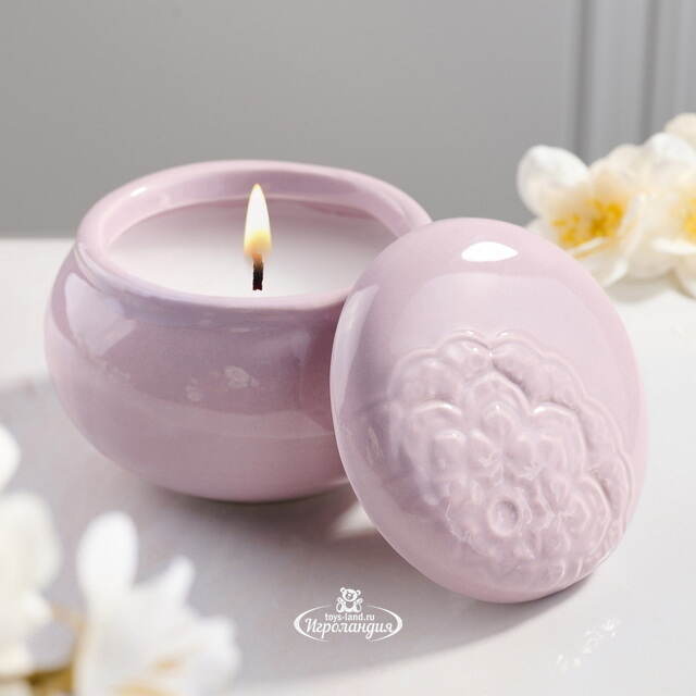 Ароматическая свеча Barnsley Lavender 9 см сиреневая Koopman