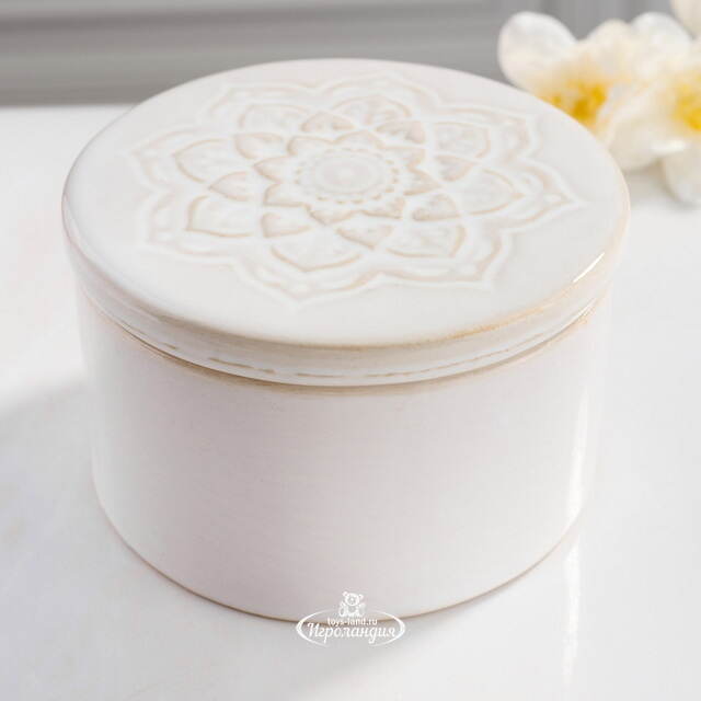 Ароматическая свеча Vanilla Gourveau 10 см, в фарфоровом стакане Koopman