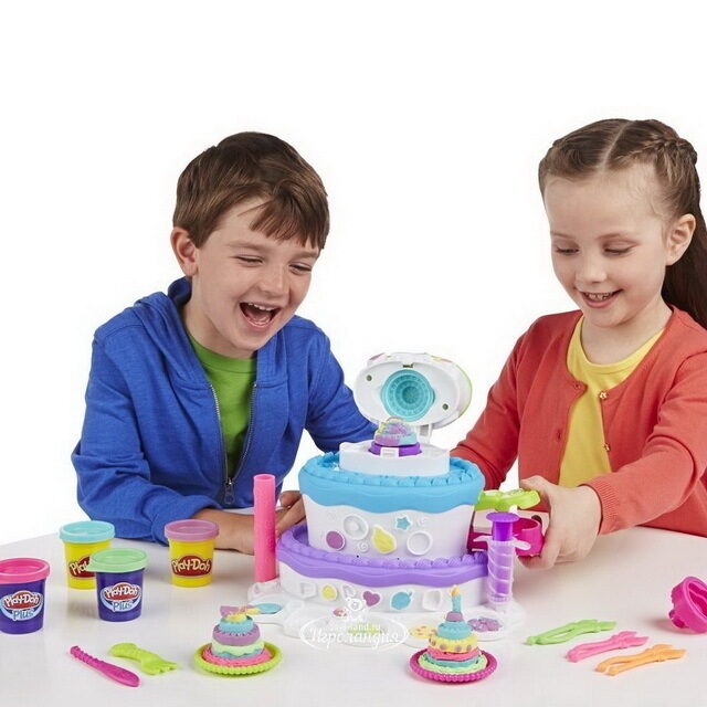 Набор для лепки Play-Doh: Праздничный торт с инструментами Hasbro