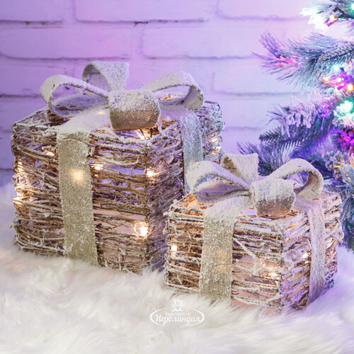 Набор светящихся подарков под елку Snow Gifts 18-24 см, 2 шт, теплые белые LED, на батарейках Koopman