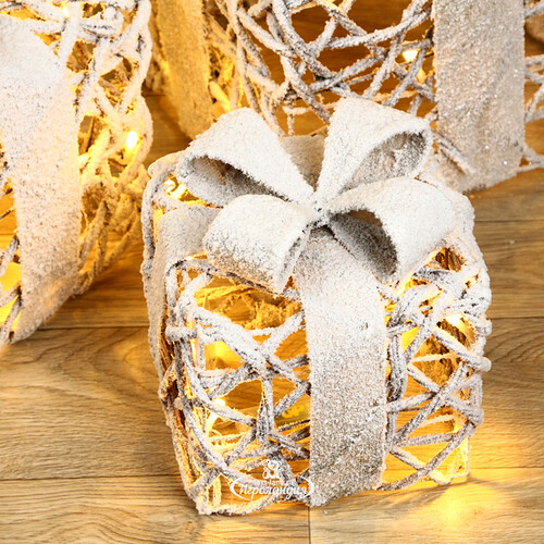Светящиеся подарки под елку Рождественские Гостинцы 19-28 см, 3 шт, теплые белые LED лампы, таймер, на батарейках Koopman