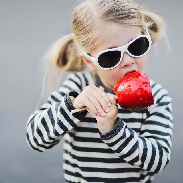 Детские солнцезащитные очки Babiators Polarized. Хьюстон, у нас рок-звезда, 0-2 лет, чехол Babiators (Бэбиаторс)