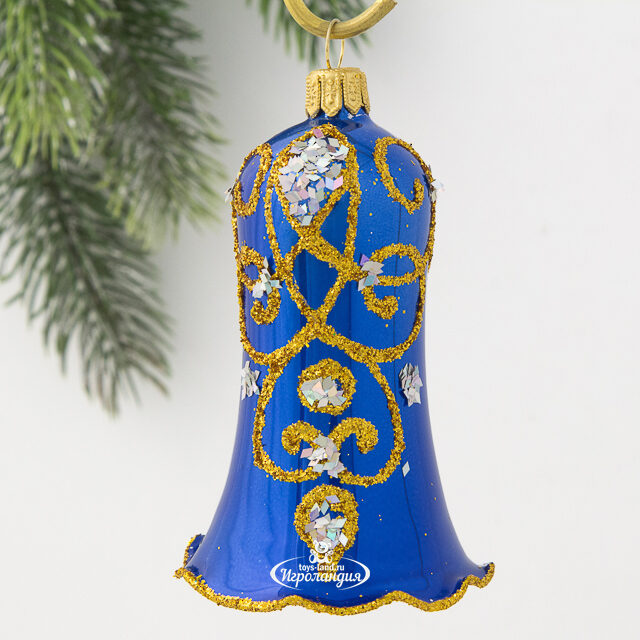 Стеклянная елочная игрушка Колокольчик Вензель 8 см синий, подвеска Фабрика Елочка