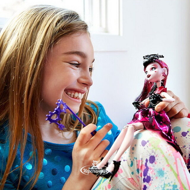 Кукла Дракулаура Жуткие танцы: Фотобудка 26 см (Monster High) Mattel