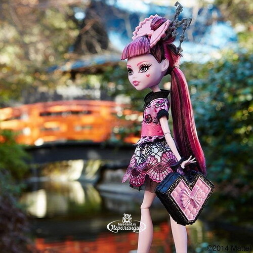 Кукла Дракулаура Программа обмена монстрами (Monster High) Mattel
