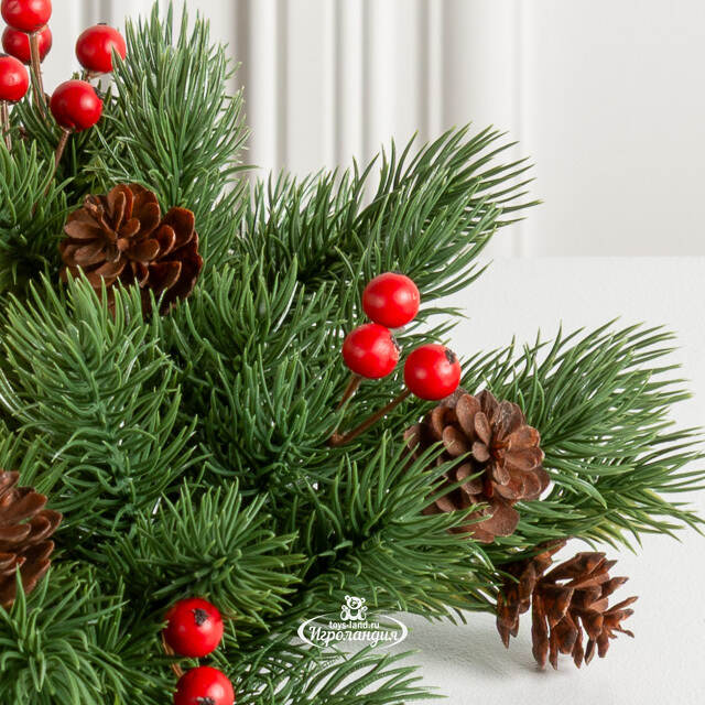 Венок для свечи Зимний Вечер из шишек и ягод 30 см, ЛИТАЯ 100% Swerox