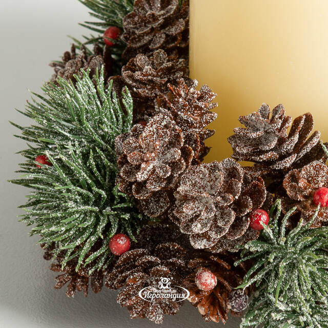 Венок для свечи заснеженный Ласковый Миг с ягодами и шишками 18 см Swerox