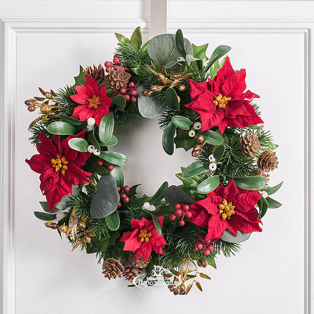 Венок Эмоции Любви с пуансеттией и ягодами 30 см Swerox