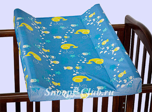 Пеленальный столик 