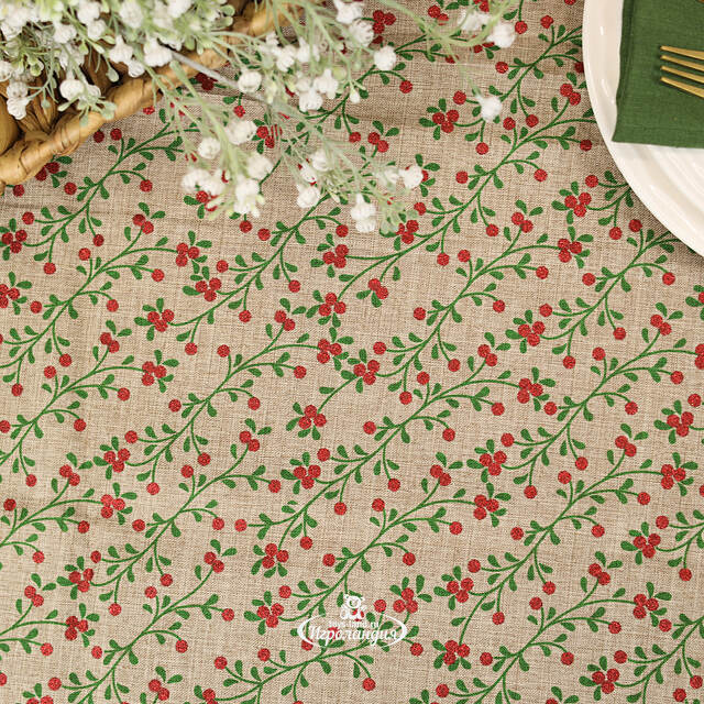 Скатерть Нарядные Ягодки 80*80 см Kaemingk