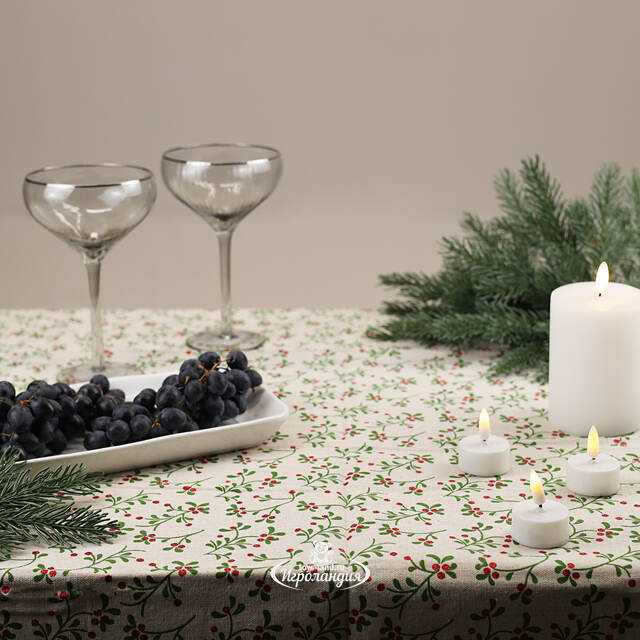 Новогодняя скатерть Аригано: Брусничный Сбор 180*140 см Kaemingk