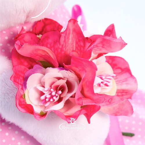 Мягкая игрушка Кошечка Лили в розовом платье с букетом 27 см Budi Basa