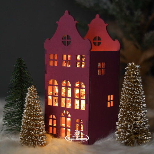 Домик с подсветкой Амстердам 20 см малиновый Christmas Apple