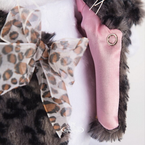 Одежда для Кошечки Лили 24 см - Шубка с бантиком Budi Basa