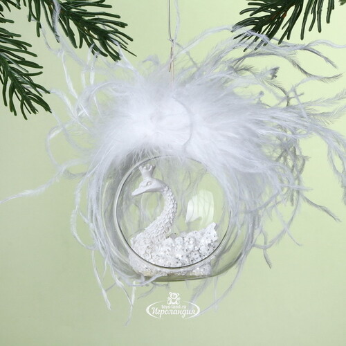 Стеклянный елочный шар с композицией Queenly Swan 8 см Goodwill