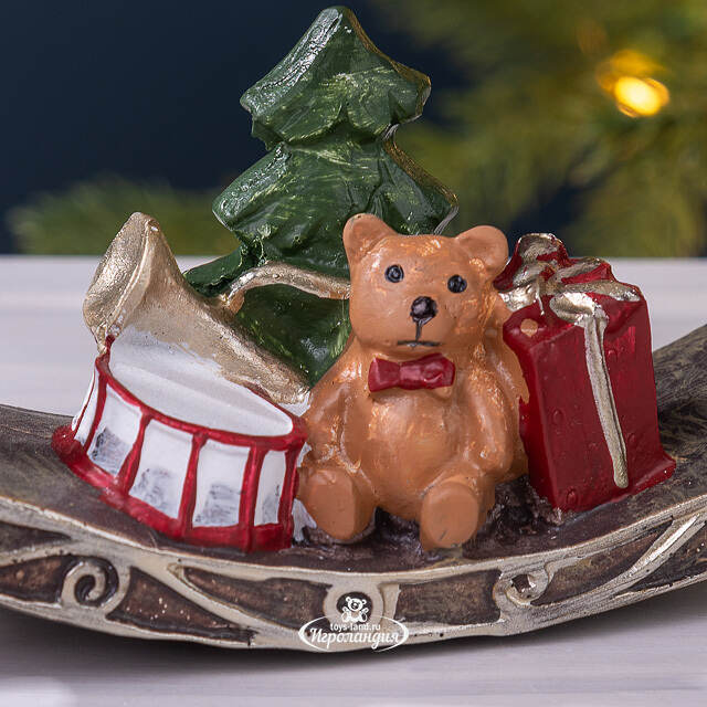 Декоративная фигурка Лошадка-качалка Либерти с подарками 20 см Due Esse Christmas (Ду Эссе Кристмас)